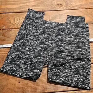 Snosho Women's Athletic Shorts - Size S/M - Black/White Print